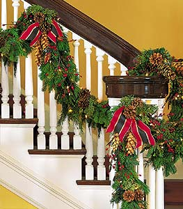 Christmas garland Boston resized 600