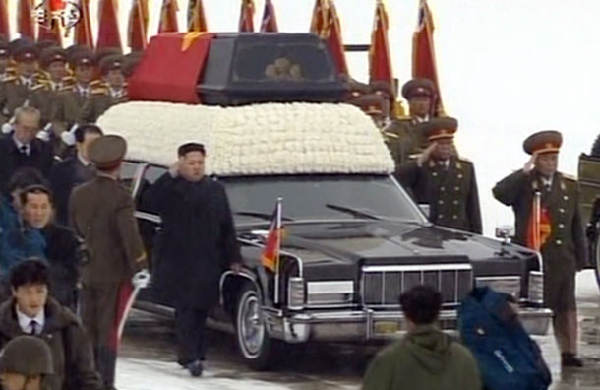 North Korean Leader Kim Jong Il S Funeral Creates Flower Shortage   Kim Jong Il Flowers For Funeral Resized 600 