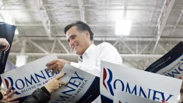 romney 2012 blog photo mitt supporters rally signs resized 600