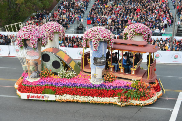 pARADE OF ROSES FLOAT