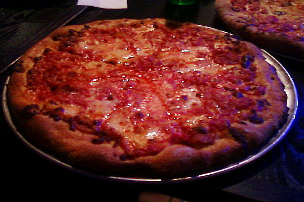 SantarpiosPizza resized 600