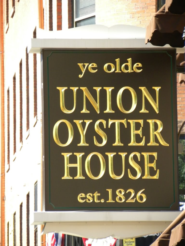 Union Oyster house01 resized 600