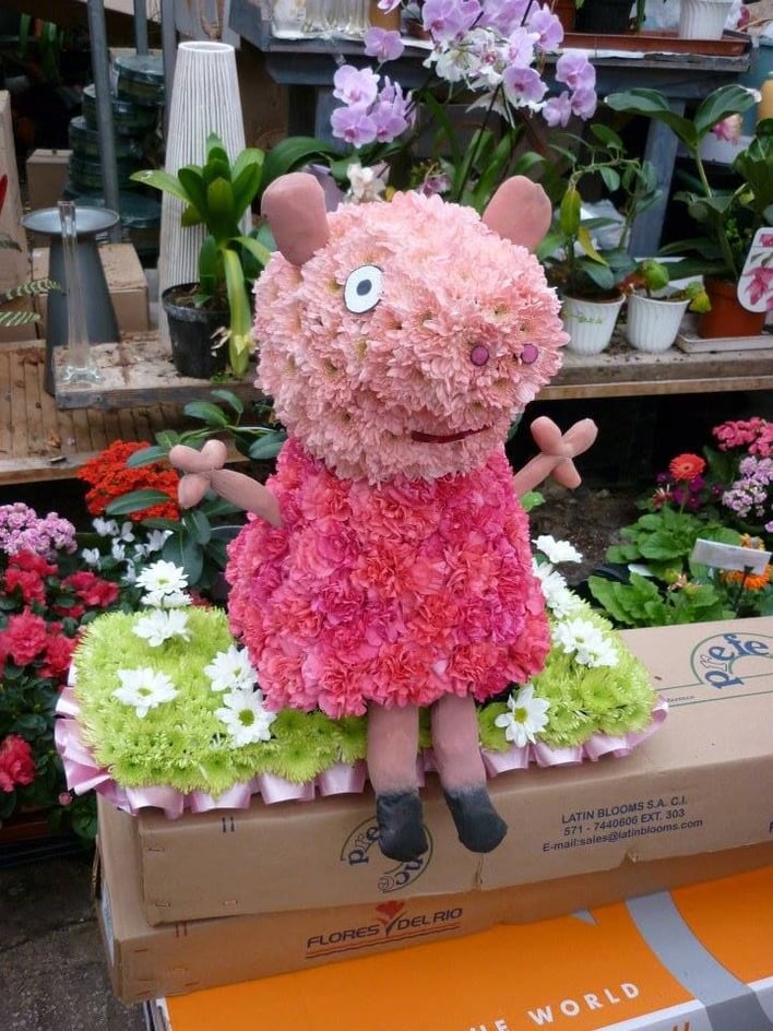 ppepa_pig_flowers.jpg